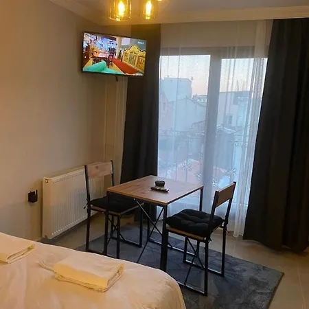 Apartment Street Suites *